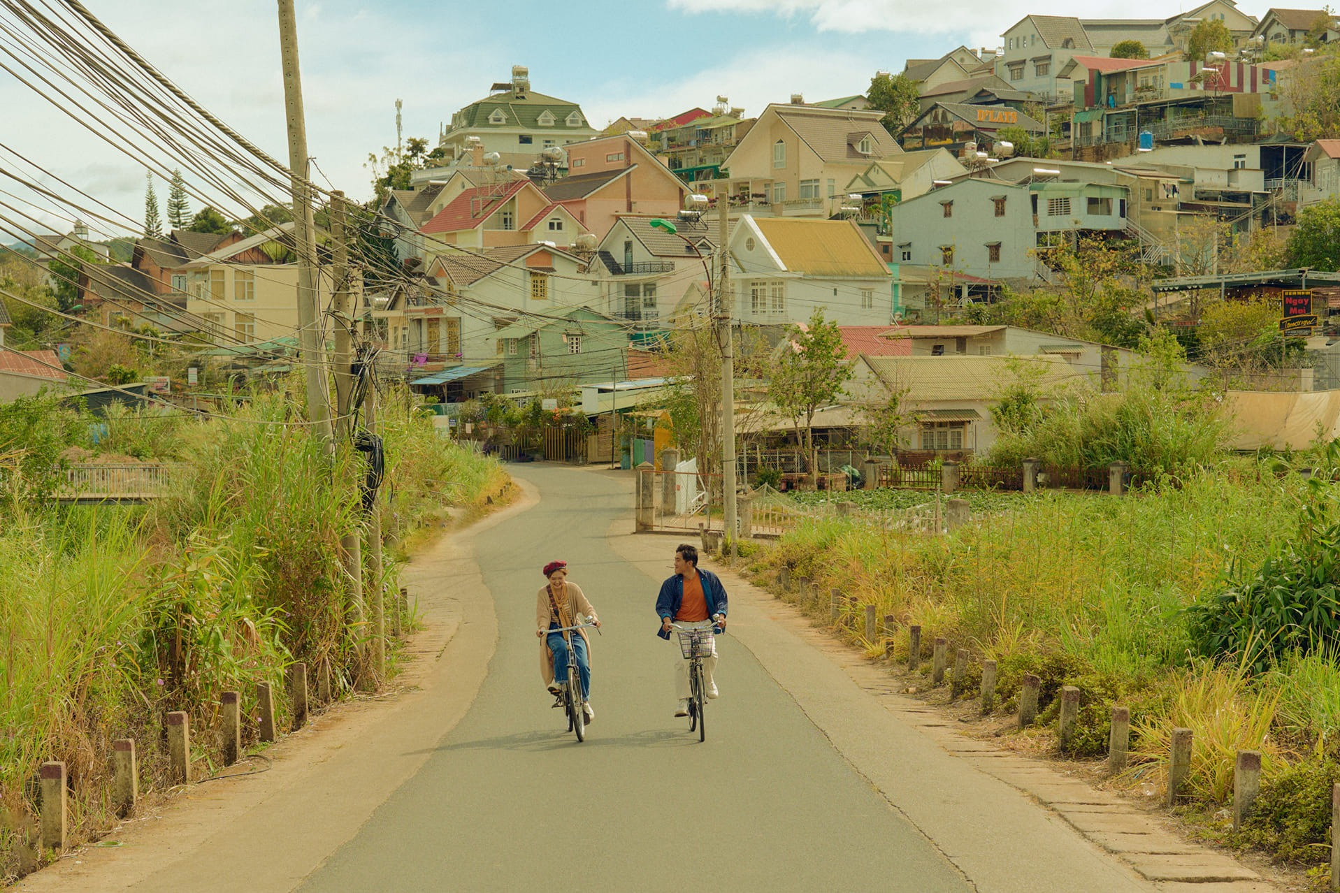 Bộ ảnh thanh xuân ở Đà Lạt đẹp như cảnh phim Hàn