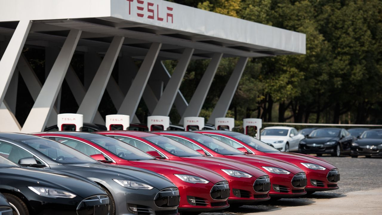 Cuộc đua giảm giá của Tesla sẽ khiến hàng loạt hãng xe 'sập tiệm' ở Trung Quốc