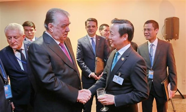 Vietnam commits to cross-border water development goals: Deputy PM hinh anh 2