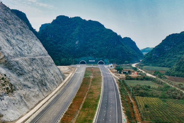 Toàn cảnh cao tốc hơn 12.000 tỷ nối Ninh Bình - Thanh Hóa sắp thông xe