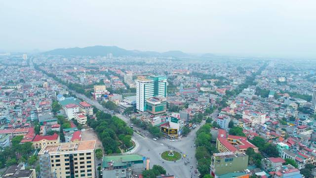 Tỉnh nào đông dân nhưng có thành phố nhỏ nhất Việt Nam?
