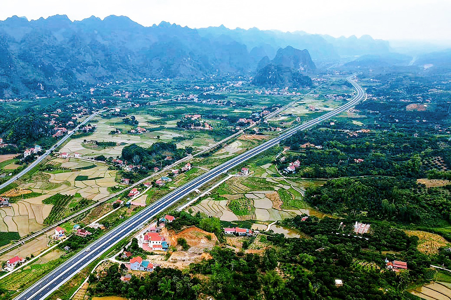 Để tích tụ ruộng đất, Nhà nước phải 'xắn tay'