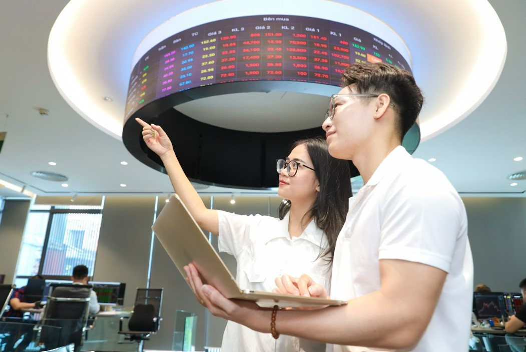 Sự kiện chứng khoán đáng chú ý ngày 28/3