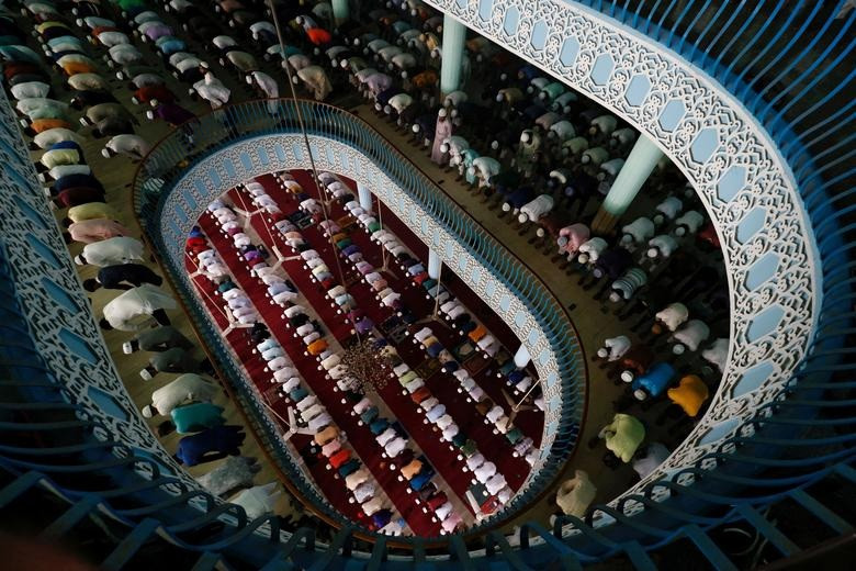 Hình ảnh người Hồi giáo trên khắp thế giới đón tháng lễ Ramadan
