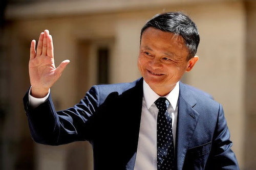 Jack Ma về Trung Quốc thăm bạn cũ, trường xưa: Chỉ dấu mới cho công nghệ đại lục