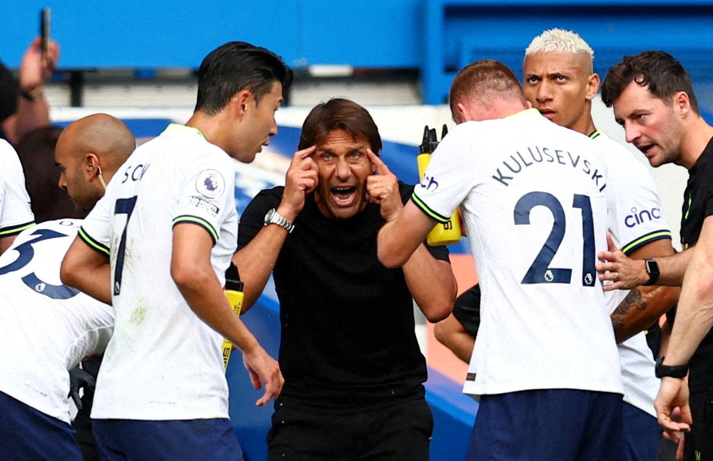 Các cầu thủ Tottenham mừng rỡ Conte bị sa thải, chờ Nagelsmann đến