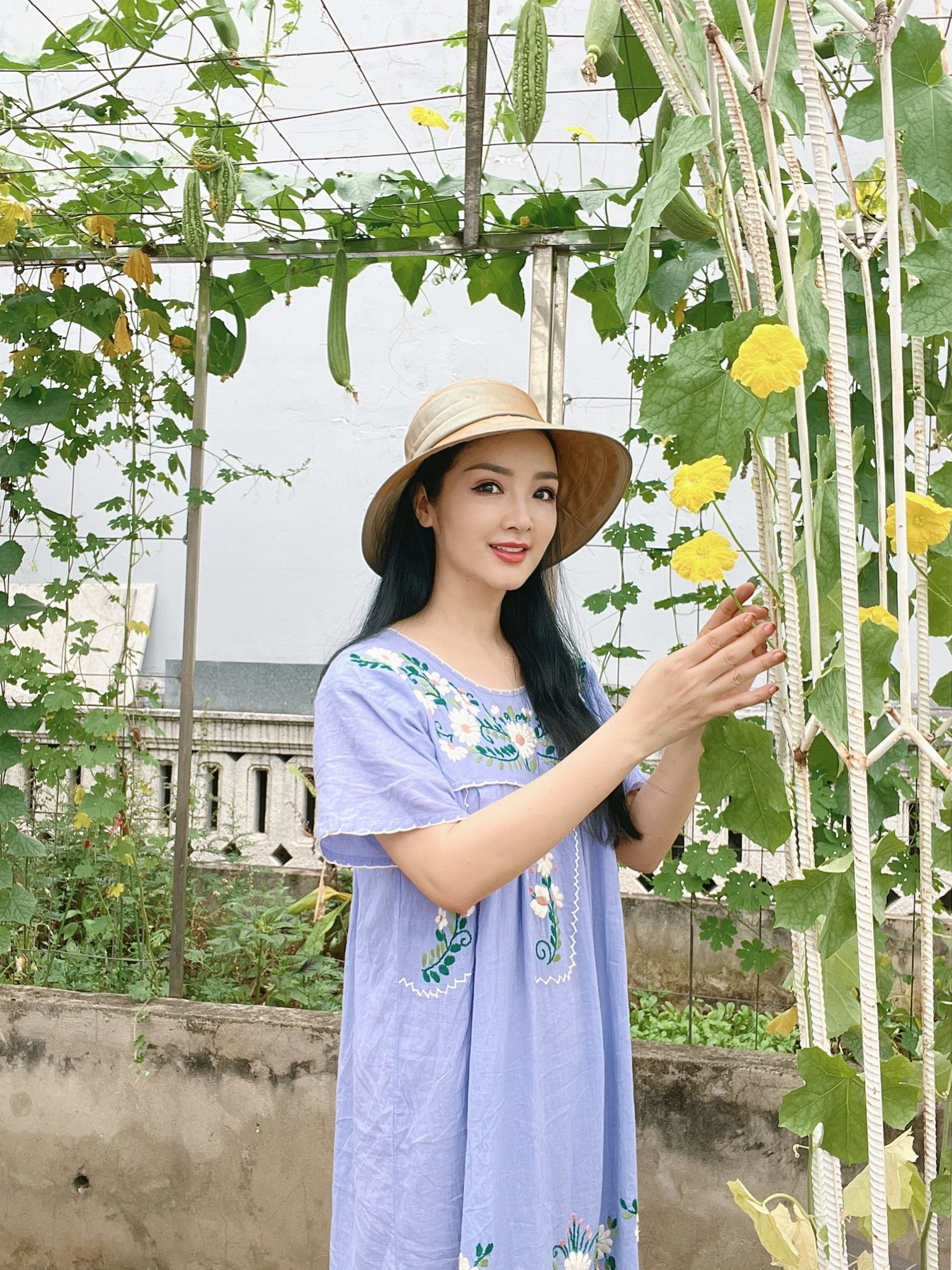 Hoa hậu độc nhất vô nhị Giáng My: Tuổi 52 trong căn biệt thự xa hoa - 3