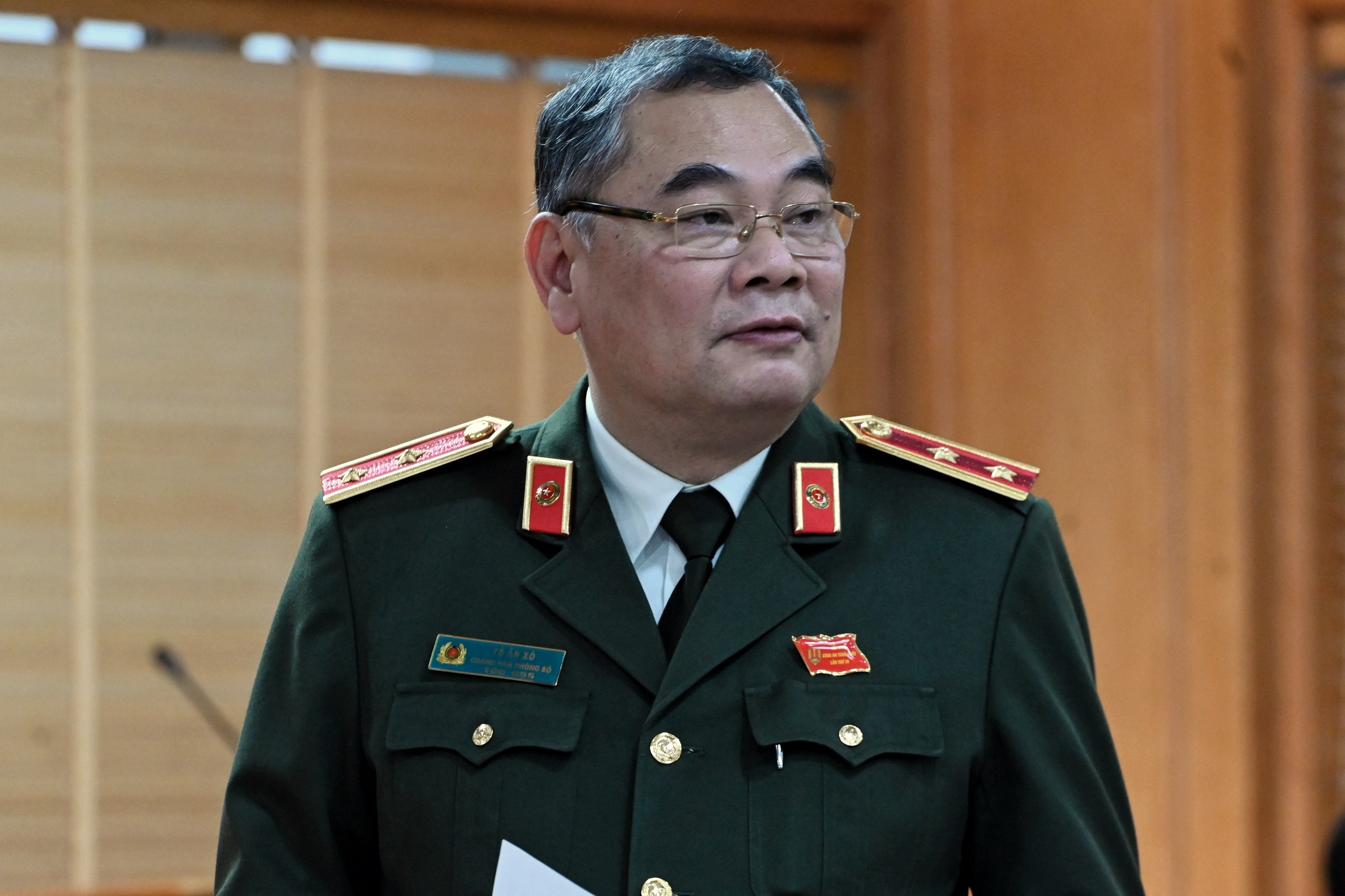 Trung tướng Tô Ân Xô lý giải nguyên nhân ùn tắc tại trung tâm đăng kiểm