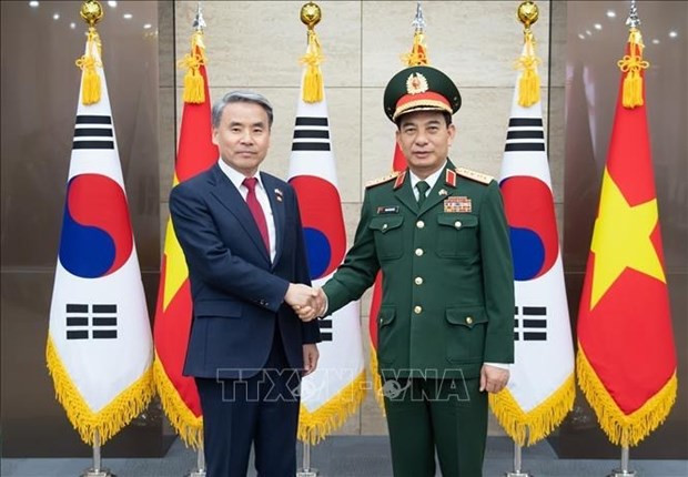Vietnam, RoK agree to strengthen defence ties hinh anh 1