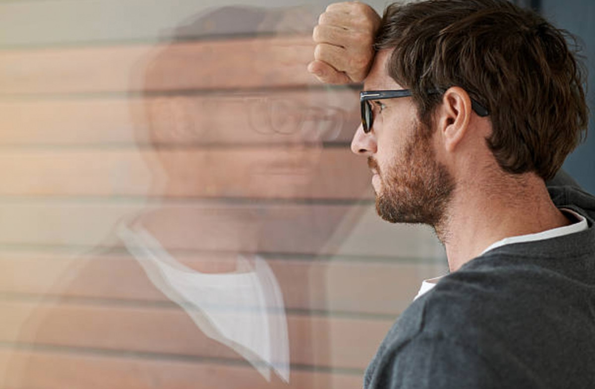 khi dan ong bi cai bay hinh anh 1