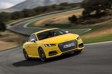 Audi TT bán tại Việt Nam triệu hồi vì lỗi túi khí