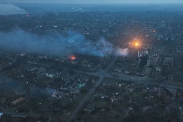 Hình ảnh giao tranh dữ dội giữa nhóm Wagner và quân đội Ukraine ở Bakhmut
