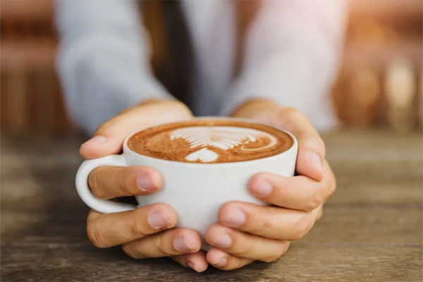 Lý do không nên uống quá 2 cốc cà phê mỗi ngày