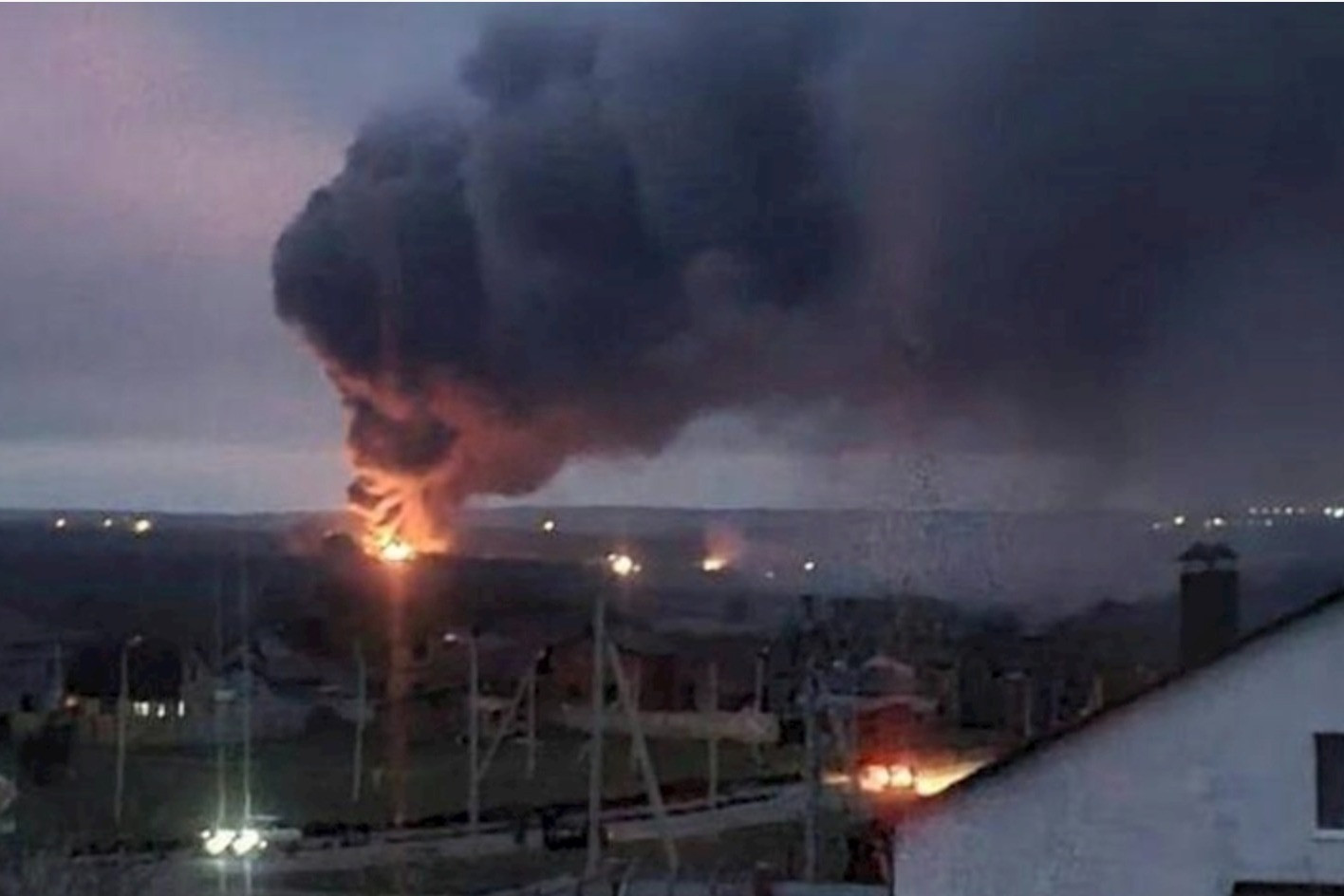 Ukraine nói Nga đẩy mạnh tấn công Bakhmut, Mỹ viện trợ thêm cho Kiev