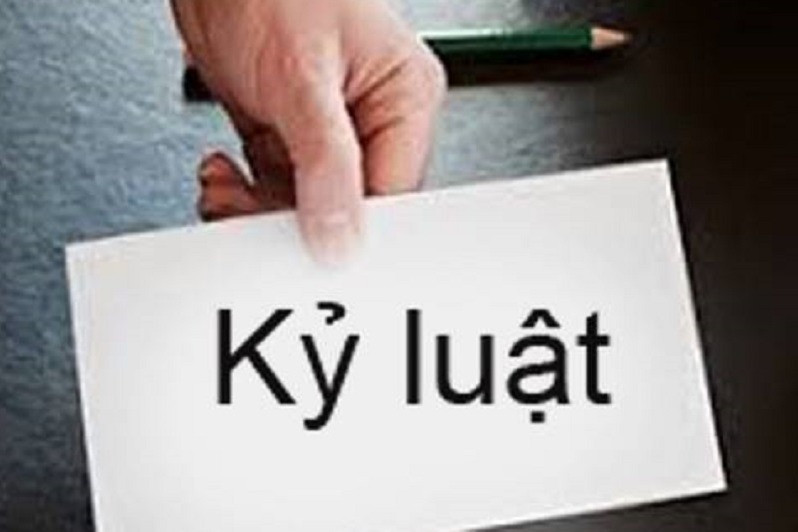 Đội trưởng Công an Bình Dương bị giáng chức vì quan hệ bất chính