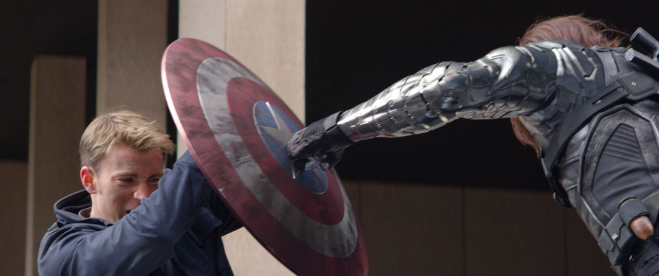 Bài mẫu thư UPU lần 52: Siêu anh hùng Iron Man xây dựng tuyến đường hiện đại