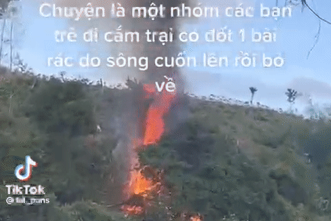 Xôn xao clip tố nhóm bạn trẻ gây cháy khi đi cắm trại - 1
