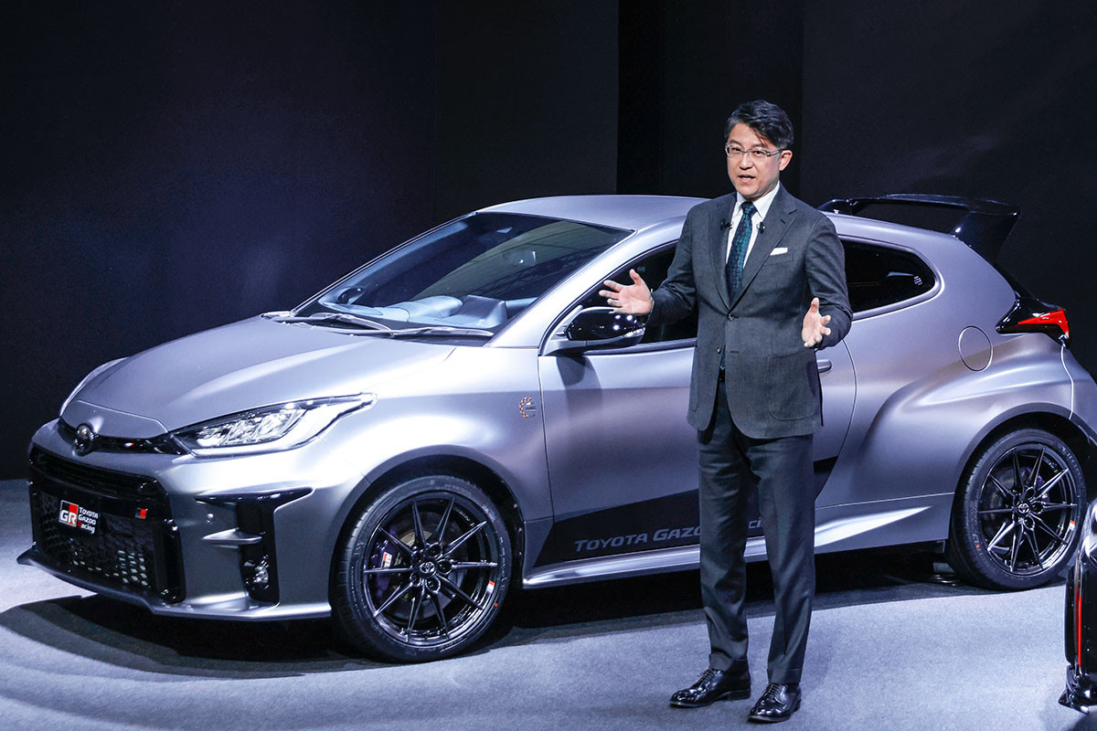 CEO mới của Toyota thề sẽ nghiêm túc với xe điện
