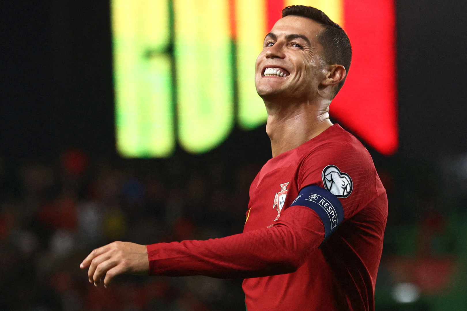 Ronaldo: Chống lại tất cả để hồi sinh