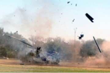 Hai trực thăng tấn công Mỹ đâm vào nhau