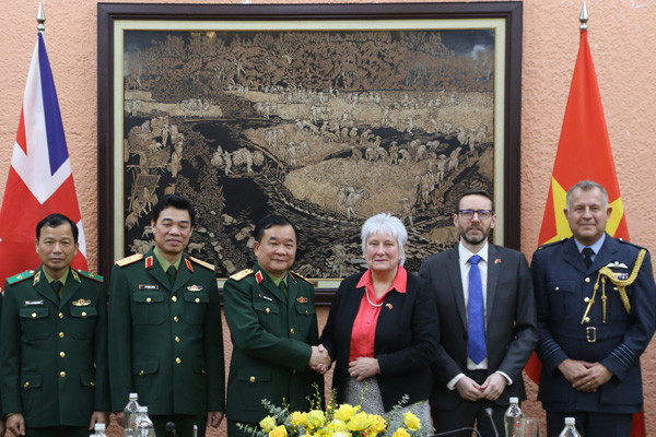 Việt – Anh cam kết hợp tác kiên định trong các vấn đề quốc phòng quan trọng