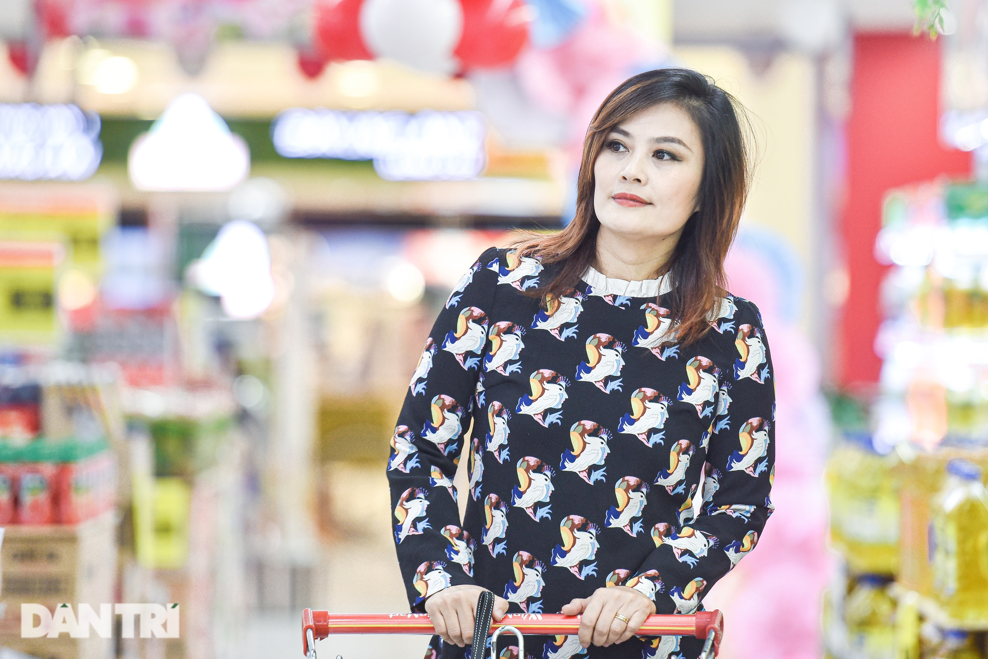 Cảnh sát hình sự Hoa Thúy: Anh Tùng Dương lấy vợ 4, tôi vừa mừng vừa lo - 5