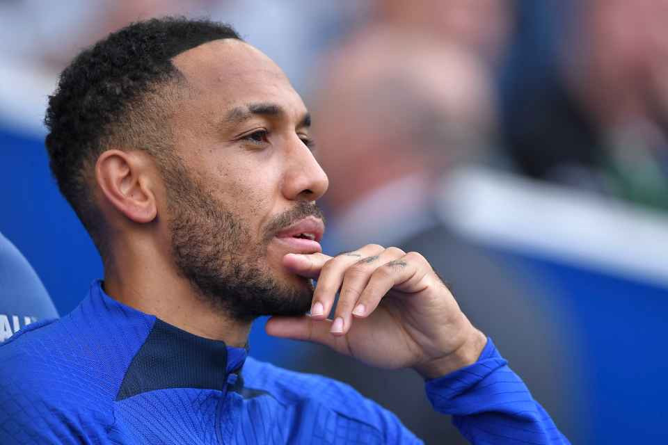 Chelsea tức giận ngăn Aubameyang trở lại Barca