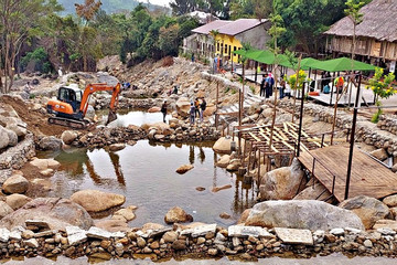 ‘Băm nát’ cả con suối, công trình du lịch sinh thái ở Đà Nẵng bị tháo dỡ