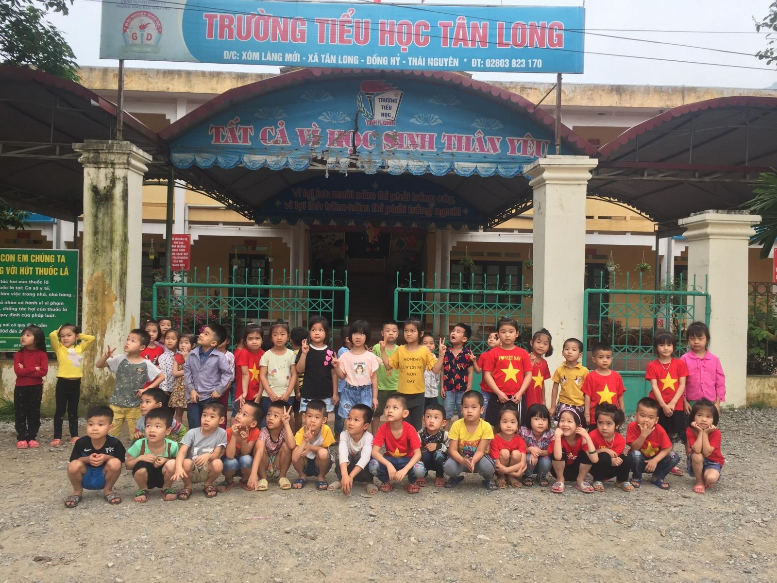 Xóm người Mông đang được “đánh thức” sau một “giấc ngủ” dài
