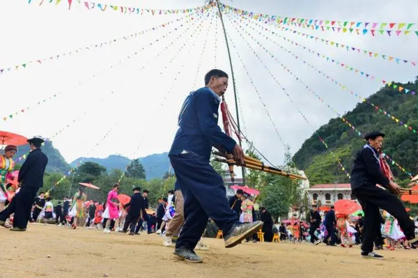 Khèn panpipes, a cultural icon of the Mông people