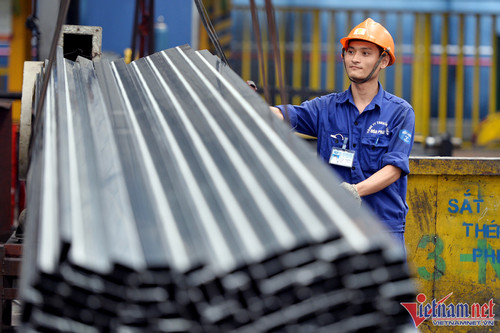 Steel manufacturers respond to criticism about underdeveloped supporting industries