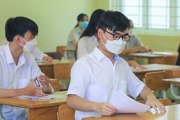 Điểm thi tốt nghiệp dần 'lép vế', xuất hiện