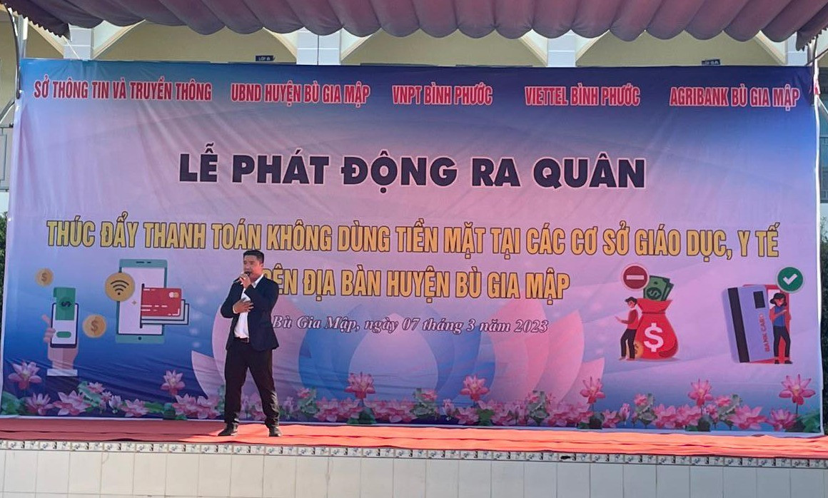 Phát động ra quân thúc đẩy thanh toán không dùng tiền mặt tại Bù Gia Mập