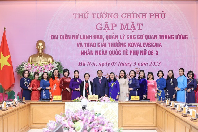 Mãi tỏa sáng những phẩm chất tốt đẹp của người phụ nữ Việt Nam