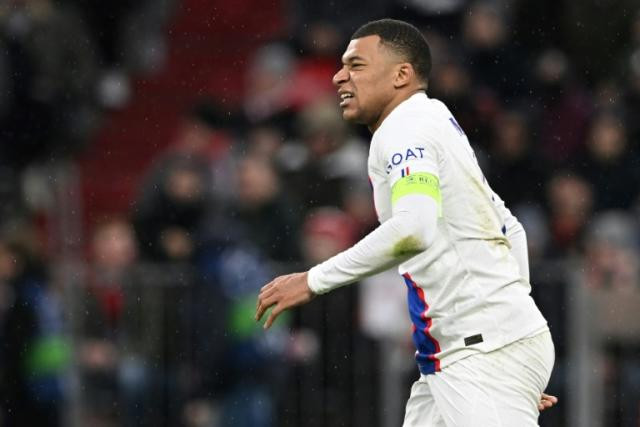 Huyền thoại Liverpool mừng PSG bị loại, giục Mbappe rời Paris