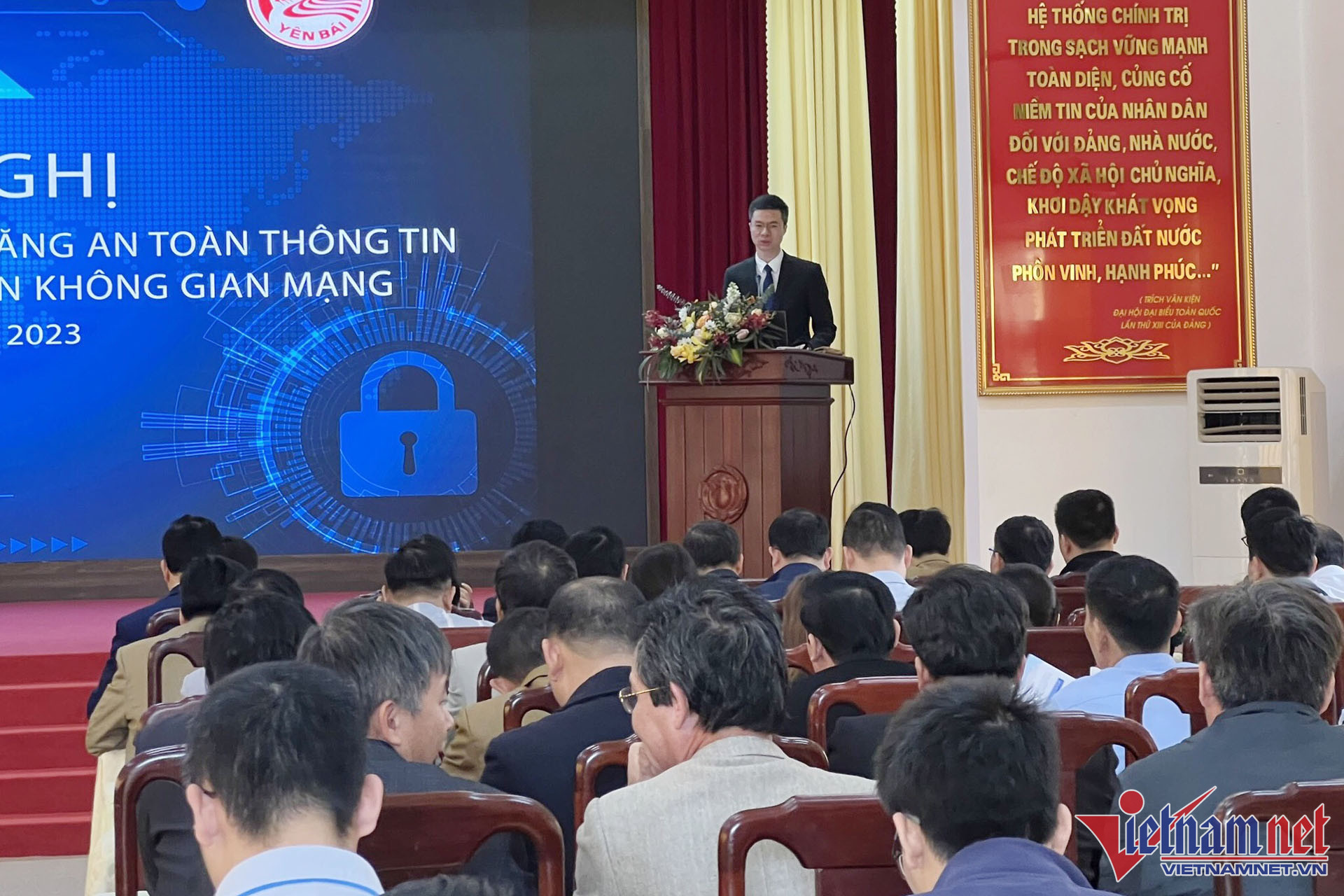 Đưa Nghĩa Lộ trở thành mô hình điểm về Internet an toàn trong trường học