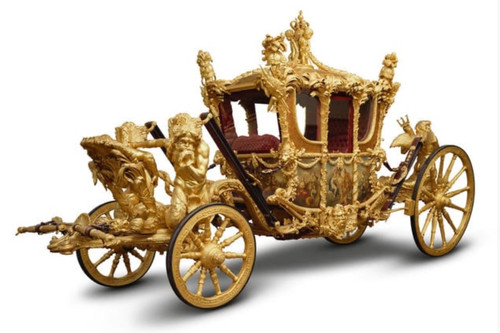 Anh dùng 3 vương miện, 2 cỗ xe trong lễ đăng quang của Vua Charles III