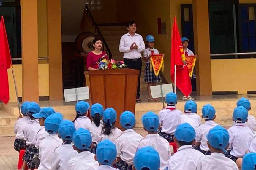 Đánh hiệu phó nhập viện, hiệu trưởng xin lỗi trước toàn trường