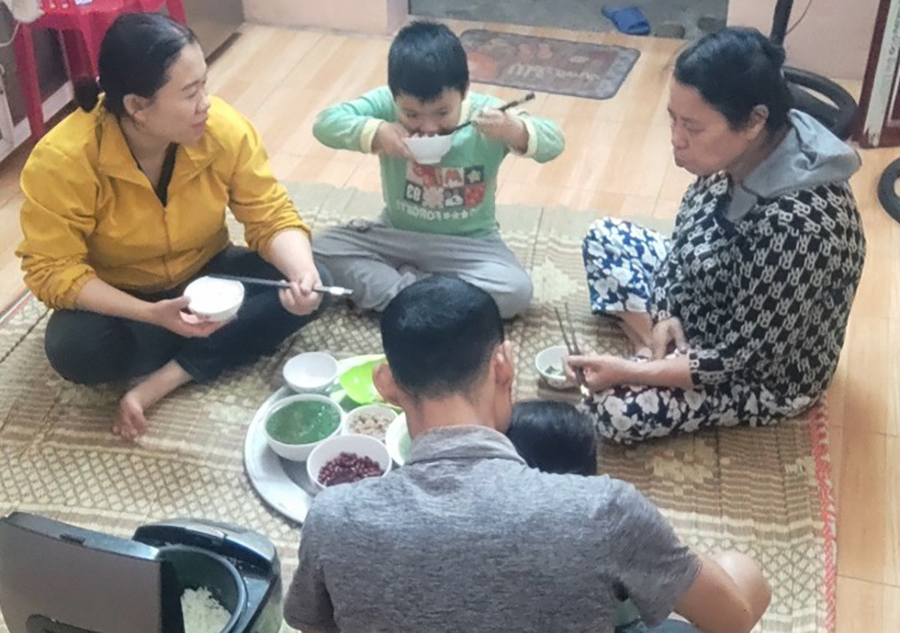 Lương 3,3 triệu nuôi 5 người, bà mẹ Thái Bình khiến nhiều người khó tin - 2