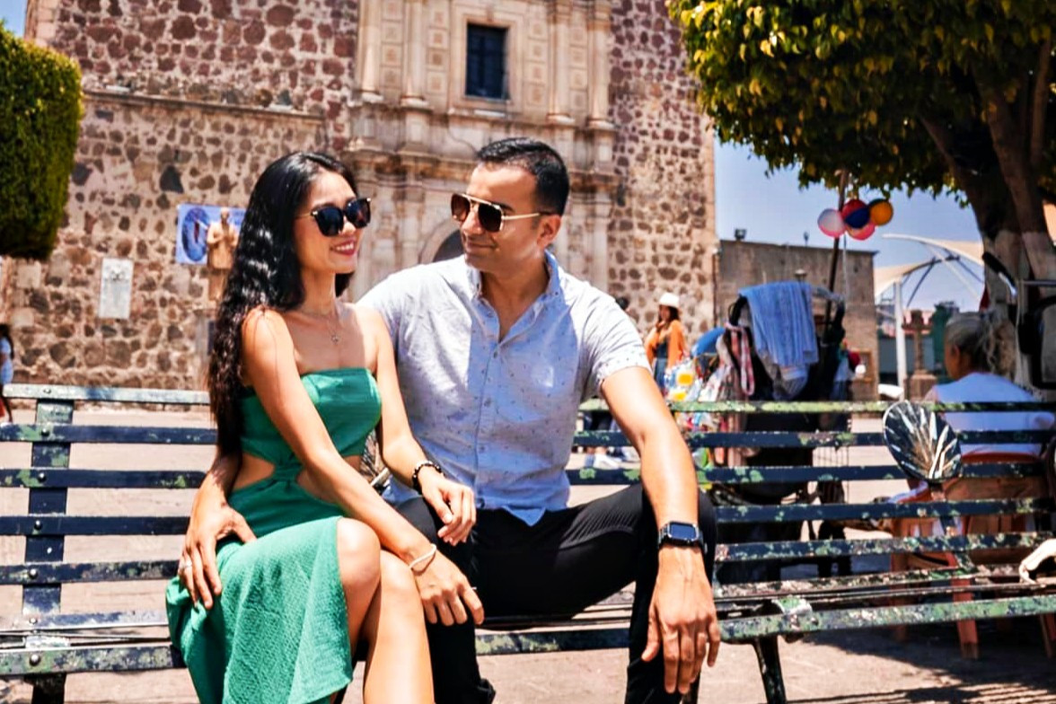 Cặp đôi Việt-Mỹ chọn sống 'du mục kỹ thuật số', dành tiền du lịch khắp thế gian