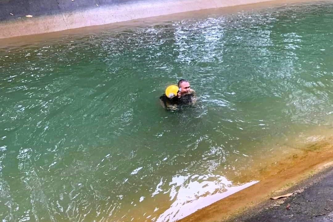 Nam thanh niên Thanh Hóa nhảy xuống kênh cứu người đàn ông đuối nước