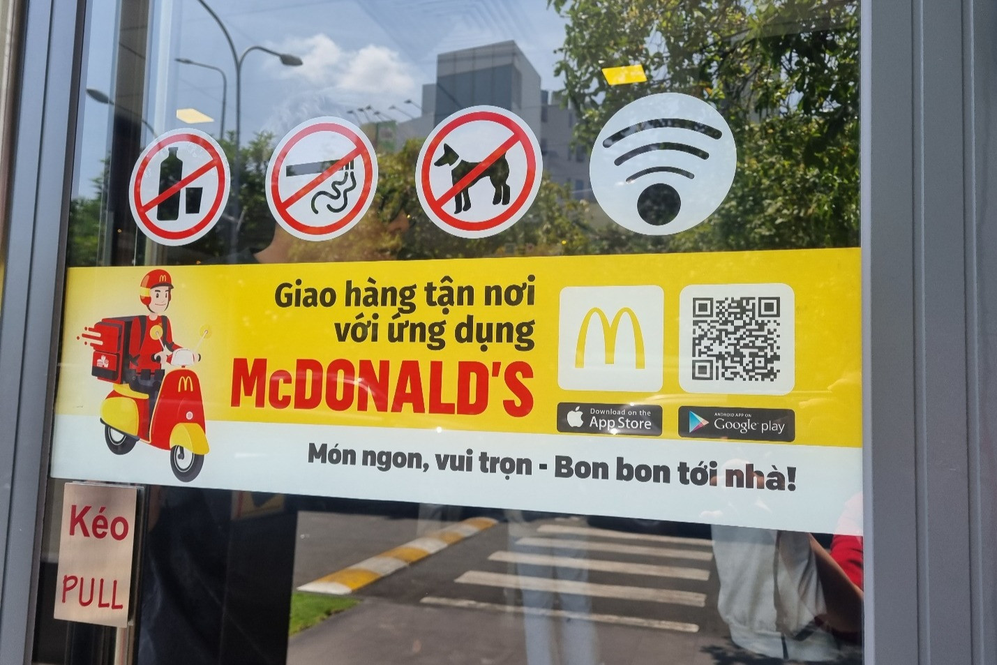 McDonald’s ‘phủ sóng’ dịch vụ giao hàng McDelivery trên toàn hệ thống