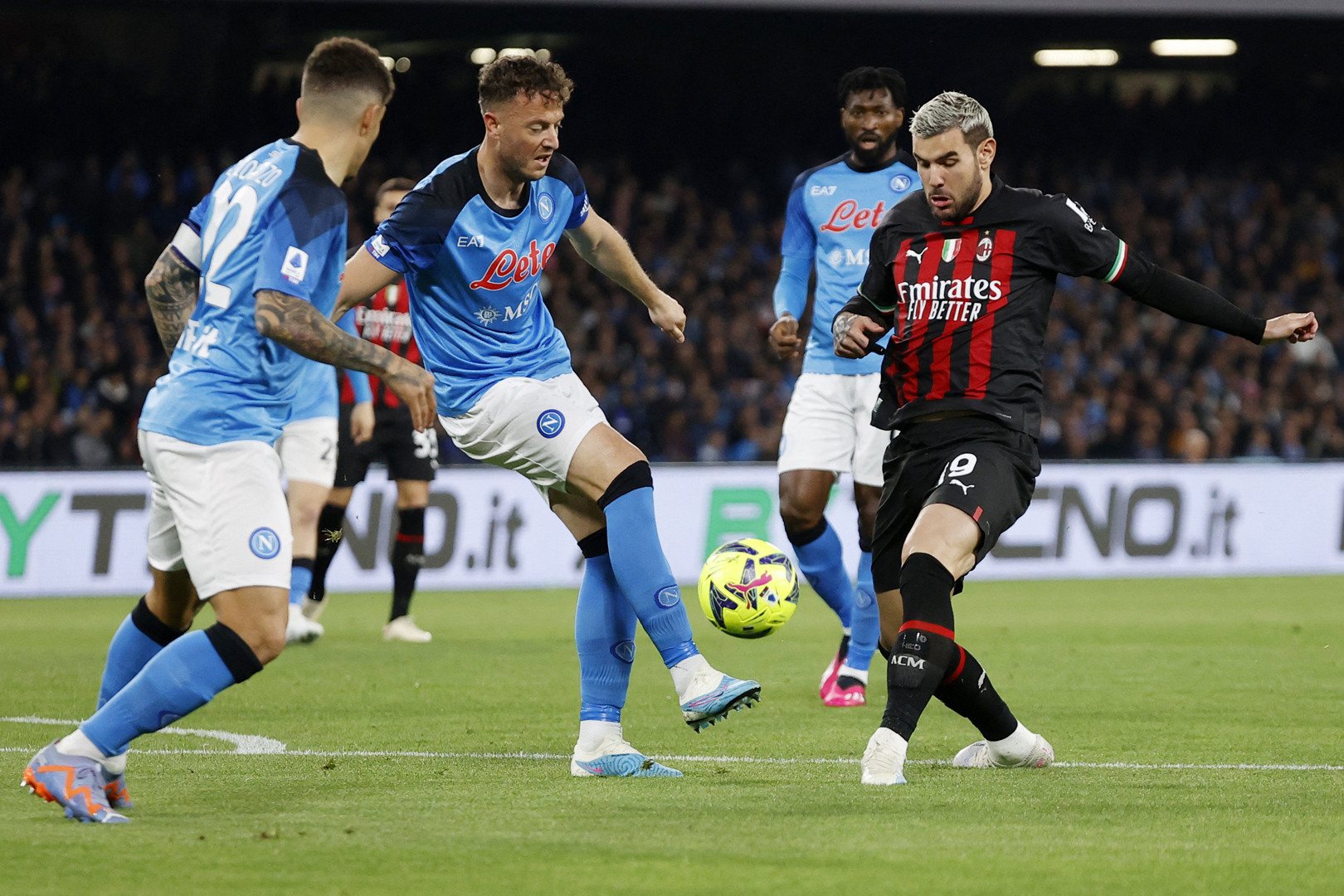 Nhận định bóng đá Milan vs Napoli