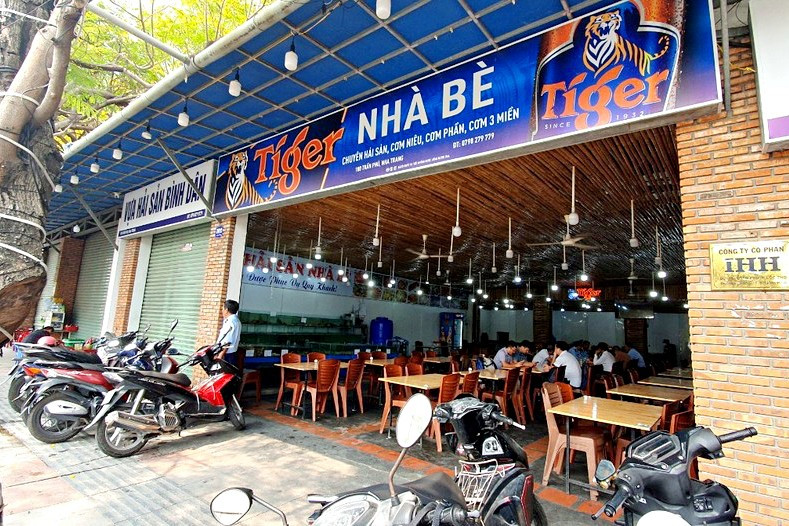 Phạt 20 triệu đồng nhà hàng bị tố ‘chặt chém’ 3 khách Trung Quốc ở Nha Trang