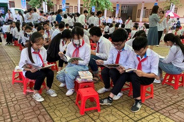 Gần 1.000 học sinh Thanh Hóa hào hứng với Ngày Sách và Văn hóa đọc