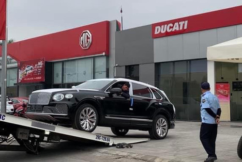 Xe siêu sang Bentley Bentayga EWB xuất hiện tại Việt Nam, giá từ 19 tỷ đồng