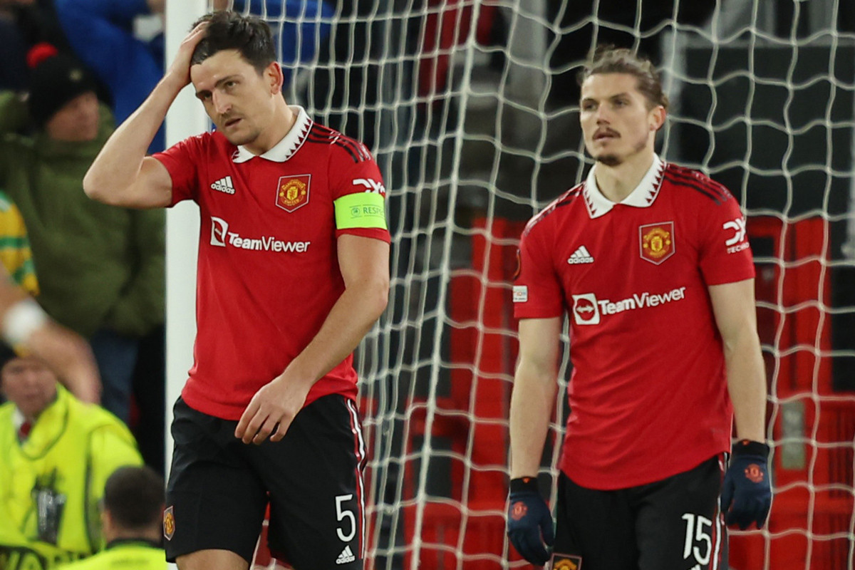 MU rơi chiến thắng trước Sevilla: Trả giá vì Erik ten Hag
