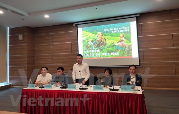 Multilingual Vietnam promotion platform makes debut hinh anh 2