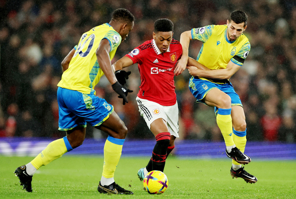 Lịch thi đấu bóng đá hôm nay 16/4: MU xuất trận, sôi động V-League