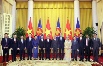 Đại sứ 9 nước cùng đến chúc mừng Chủ tịch nước Võ Văn Thưởng